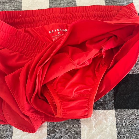 Women’s Glyder workout shorts size large - Picture 4 of 6